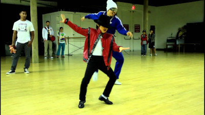 マイケルジャクソンの Smooth Criminal を踊るキッズがカッコイイ ヒップホップダンス練習法